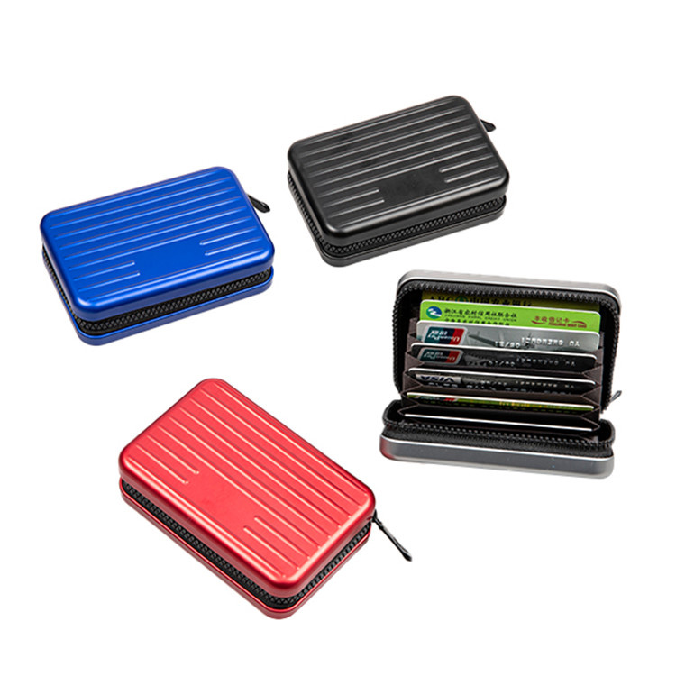 لماذا تختار محفظة بطاقات من الألومنيوم بسحاب للأمان والأناقة اليومية؟